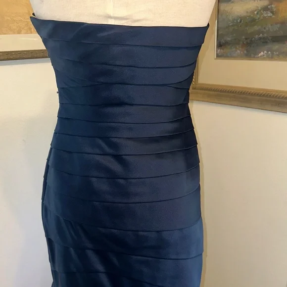 YSA MAKINO Elegant Navy Strapless Beaded Evening Gown Size 4/6 - Picture 10 of 16